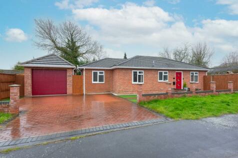 3 bedroom detached bungalow for sale