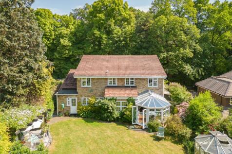 Lake Road, Camberley GU16 4 bed detached house for sale