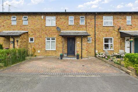Hammond Way, Surrey GU18 3 bed terraced house for sale