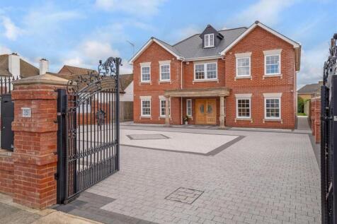 5 bedroom house for sale
