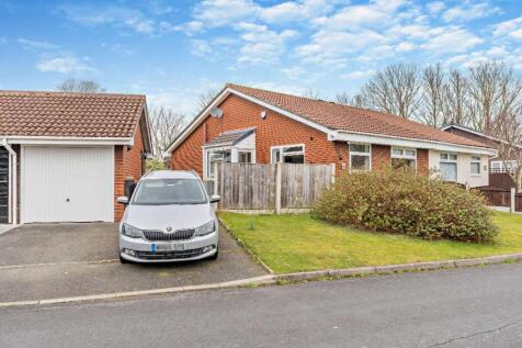 2 bedroom semi-detached bungalow for sale