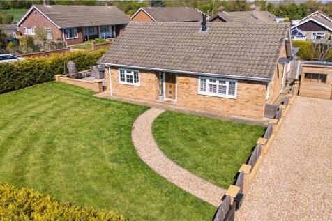 2 bedroom bungalow for sale