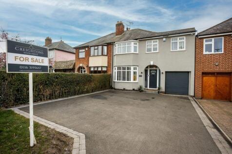 4 bedroom semi-detached house for sale