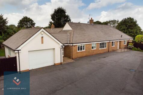 5 bedroom detached bungalow for sale