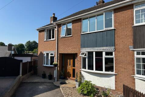 4 bedroom semi-detached house for sale
