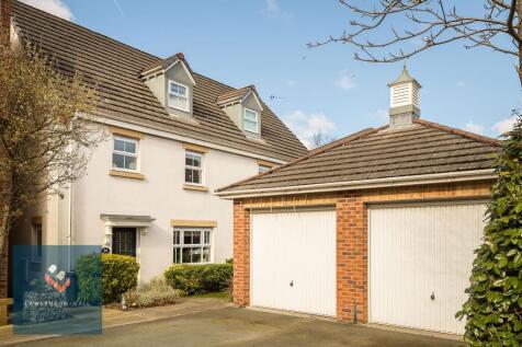 4 bedroom semi-detached house for sale
