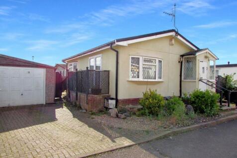 2 bedroom detached house for sale