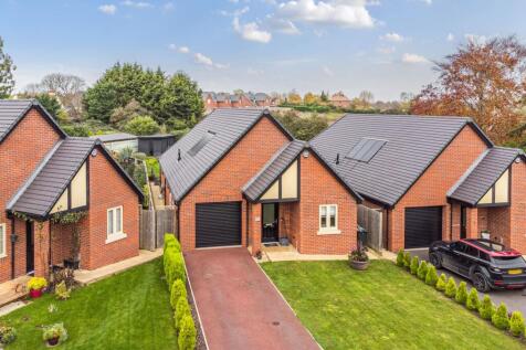 Upton Drive, Defford, WR8 3 bed detached bungalow for sale