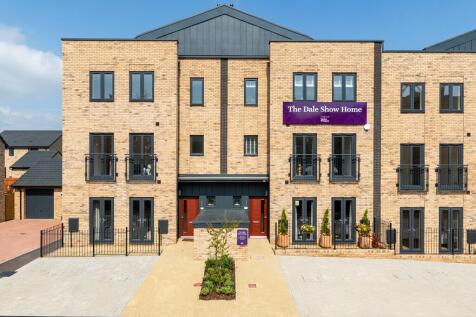 5 bedroom town house for sale