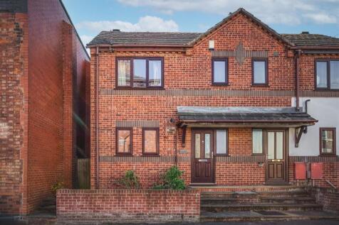 3 bedroom end of terrace house for sale