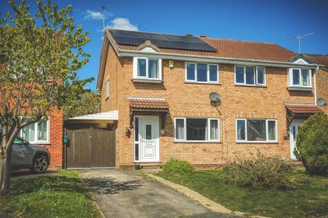 3 bedroom semi-detached house for sale