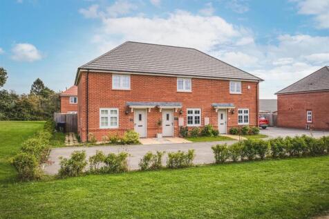 2 bedroom town house for sale