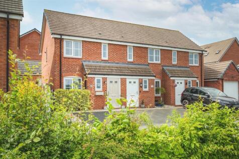 2 bedroom end of terrace house for sale
