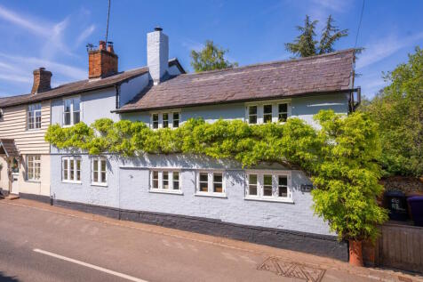 4 bedroom semi-detached house for sale