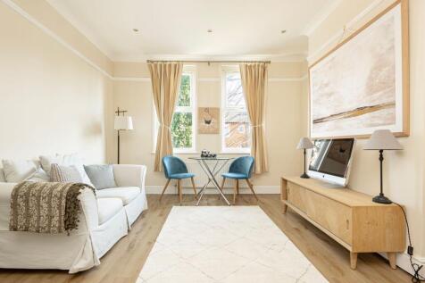Heaton Road, Mitcham CR4 3 bed maisonette for sale