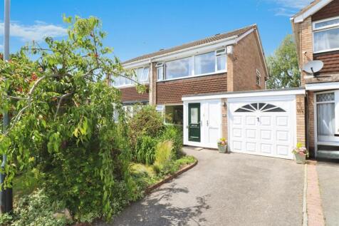 Beverley Avenue, Nuneaton CV10 3 bed semi
