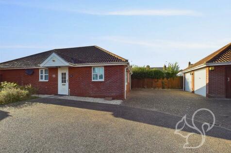 2 bedroom detached bungalow for sale