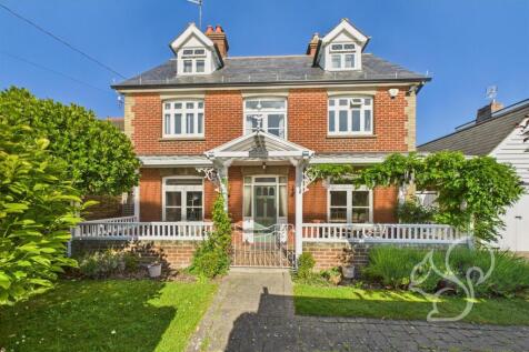 Beach Road, West Mersea CO5 4 bed house for sale
