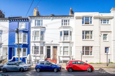 1 bedroom flat for sale