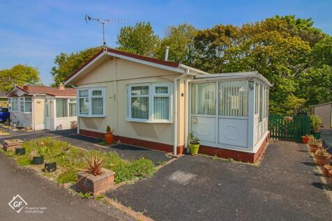 2 bedroom park home for sale