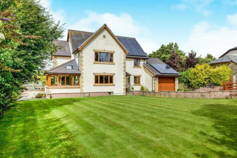 6 bedroom detached house for sale