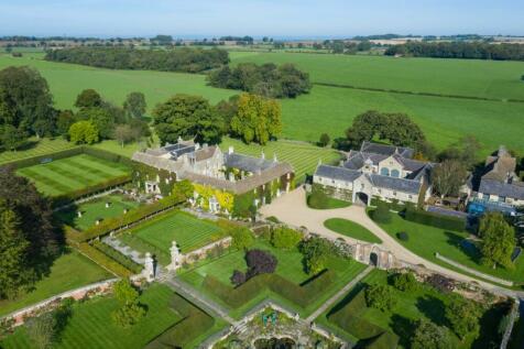 9 bedroom country house for sale