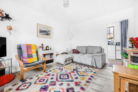 Stoneville Street, Town Centre... 2 bed detached house for sale