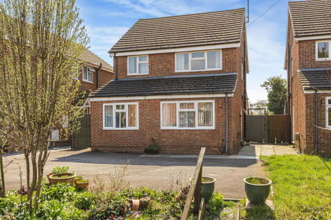 Pecked Lane, Bishops Cleeve... 4 bed detached house for sale