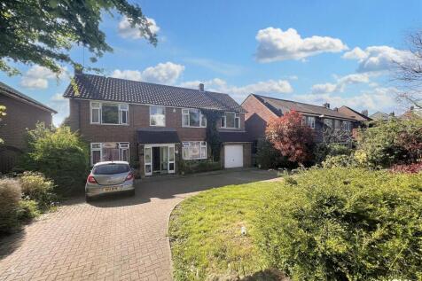 5 bedroom detached house for sale