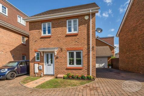Badger Way, Aldershot GU12 3 bed detached house for sale