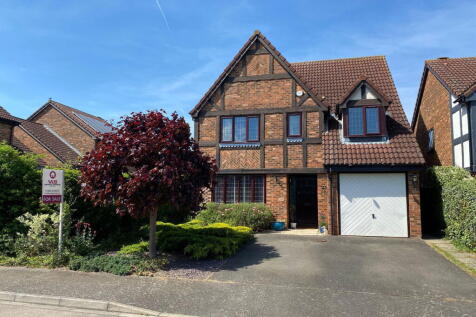 4 bedroom detached house for sale