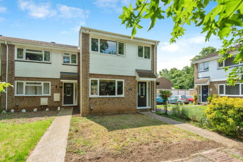 3 bedroom end of terrace house for sale