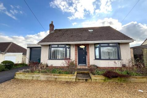 4 bedroom detached bungalow for sale