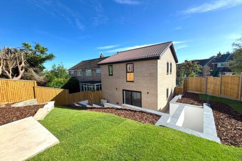 2 bedroom detached house for sale