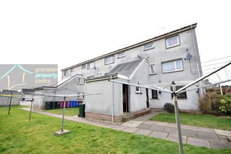 Brodie Place, Elgin, Moray, IV30 4LP 3 bed maisonette for sale