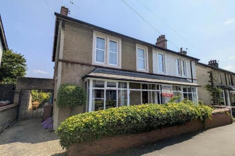 Park Avenue, Clitheroe, Lancashire... 4 bed semi