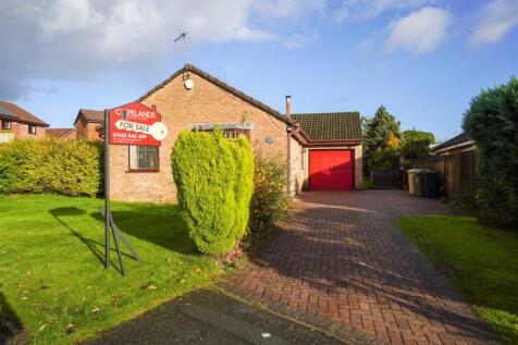 Churnet Close, Bolton BL5 3 bed detached bungalow for sale