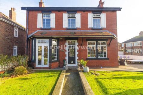 Blackpool Old Road, Blackpool FY3 4 bed detached house for sale