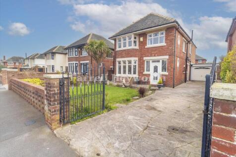 Walpole Avenue, Blackpool FY4 4 bed detached house for sale