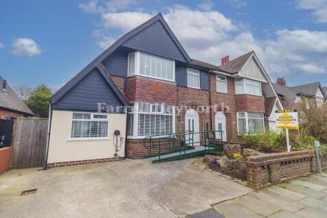 4 bedroom semi-detached house for sale