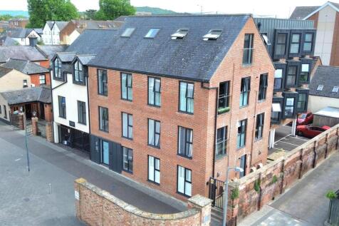 Mariners Court, Gloucester Docks 2 bed flat for sale