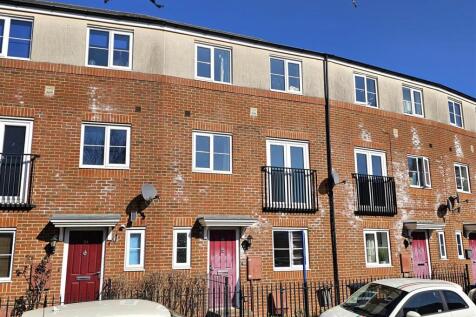 Longhorn Avenue, Gloucester 4 bed terraced house for sale