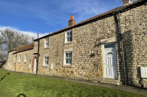 Main Street, Seamer, Scarborough 3 bed cottage for sale