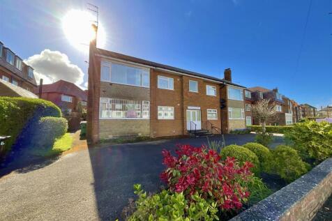 Weydale Avenue, Scarborough 2 bed apartment for sale