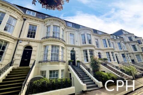 Crown Terrace, Scarborough 6 bed house for sale