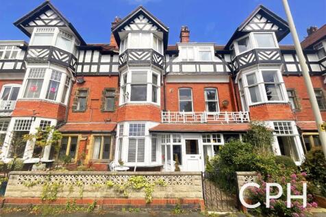 Belvedere Road, Scarborough 2 bed flat for sale