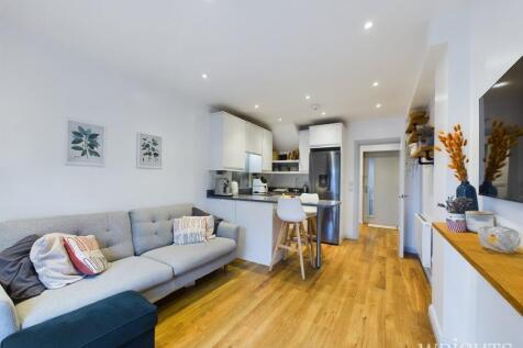 Taverners Place, Hitchin SG4 2 bed end of terrace house for sale