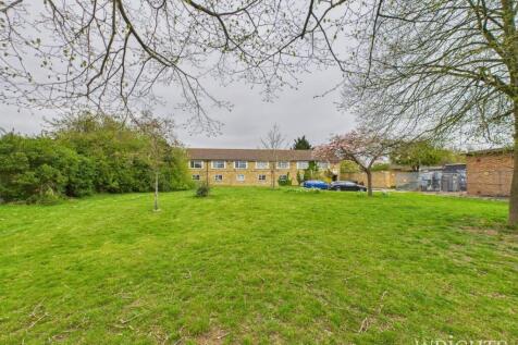 Howlands, Welwyn Garden City AL7 Studio for sale