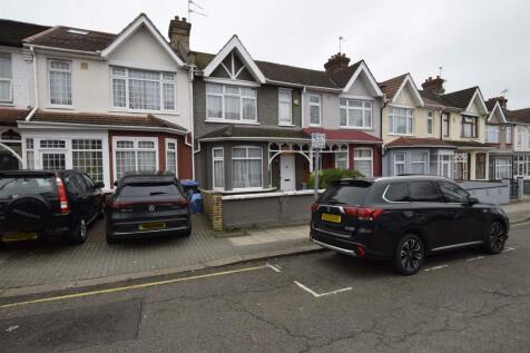 Cecil Avenue, WEMBLEY 3 bed terraced house for sale