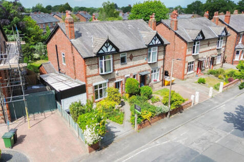 4 bedroom semi-detached house for sale